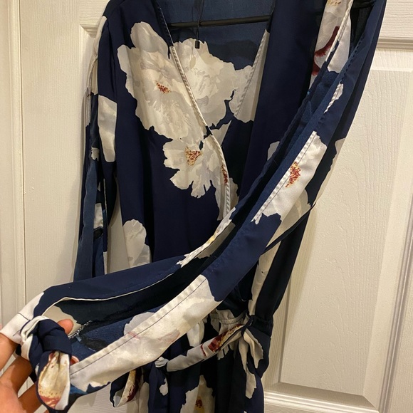 Dynamite Floral Romper - Picture 5 of 5